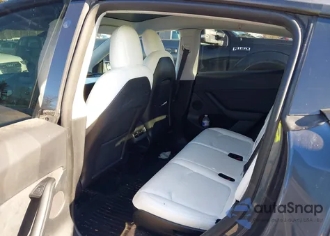 2022 Tesla Model Y Long Range Dual Motor All-Wheel Drive from USA, damaged, VIN 7SAYGAEE9NF522419